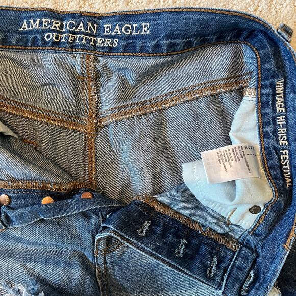American Eagle Vintage Hi-Rise Festival Denim Shorts Size 4 - Picture 3 of 4